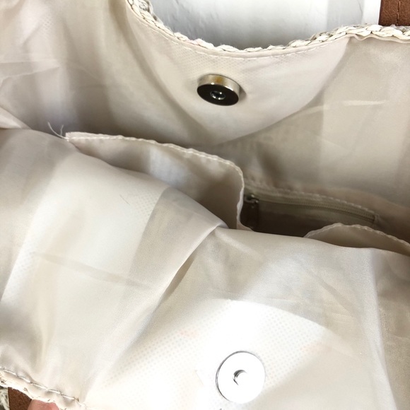 Aloha Woven Raffia Tote Bag - Picture 7 of 11